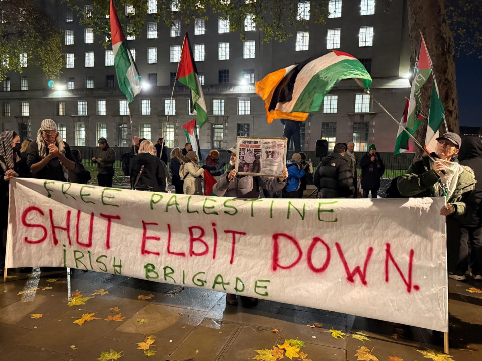 Stand by the hunger strikers!